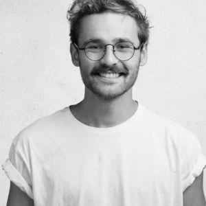 testimonials-img-min